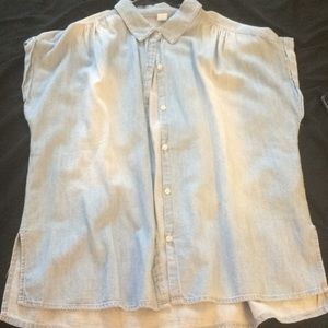 Denim short sleeve shirt